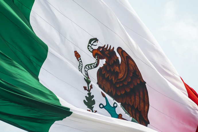 Mexico bandera de México (Jorge Aguilar Unsplash)